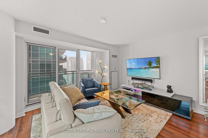 Property Photo: 155 Legion Road N 2513 ON M8Y 0A7