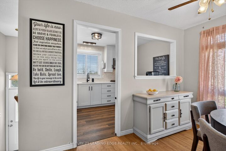 Photo de la propriété:  107 Rita Crescent A  ON K0L 2W0 