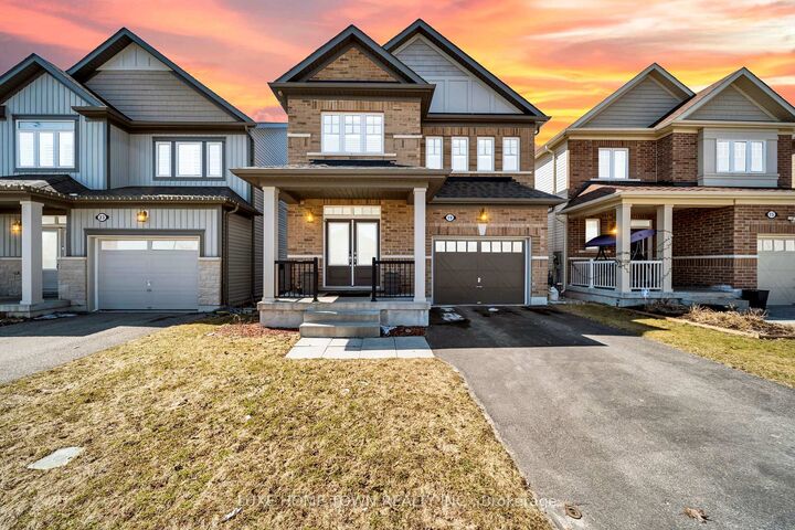 Property Photo: 19 Findlay Way ON N1M 0A4
