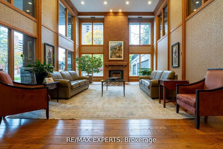 Property Photo:  40 Richview Road 1103  ON M9A 5C1 