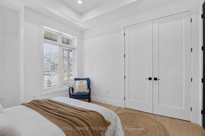 Property Photo: 1757 Upper West Avenue ON N6K 0J2