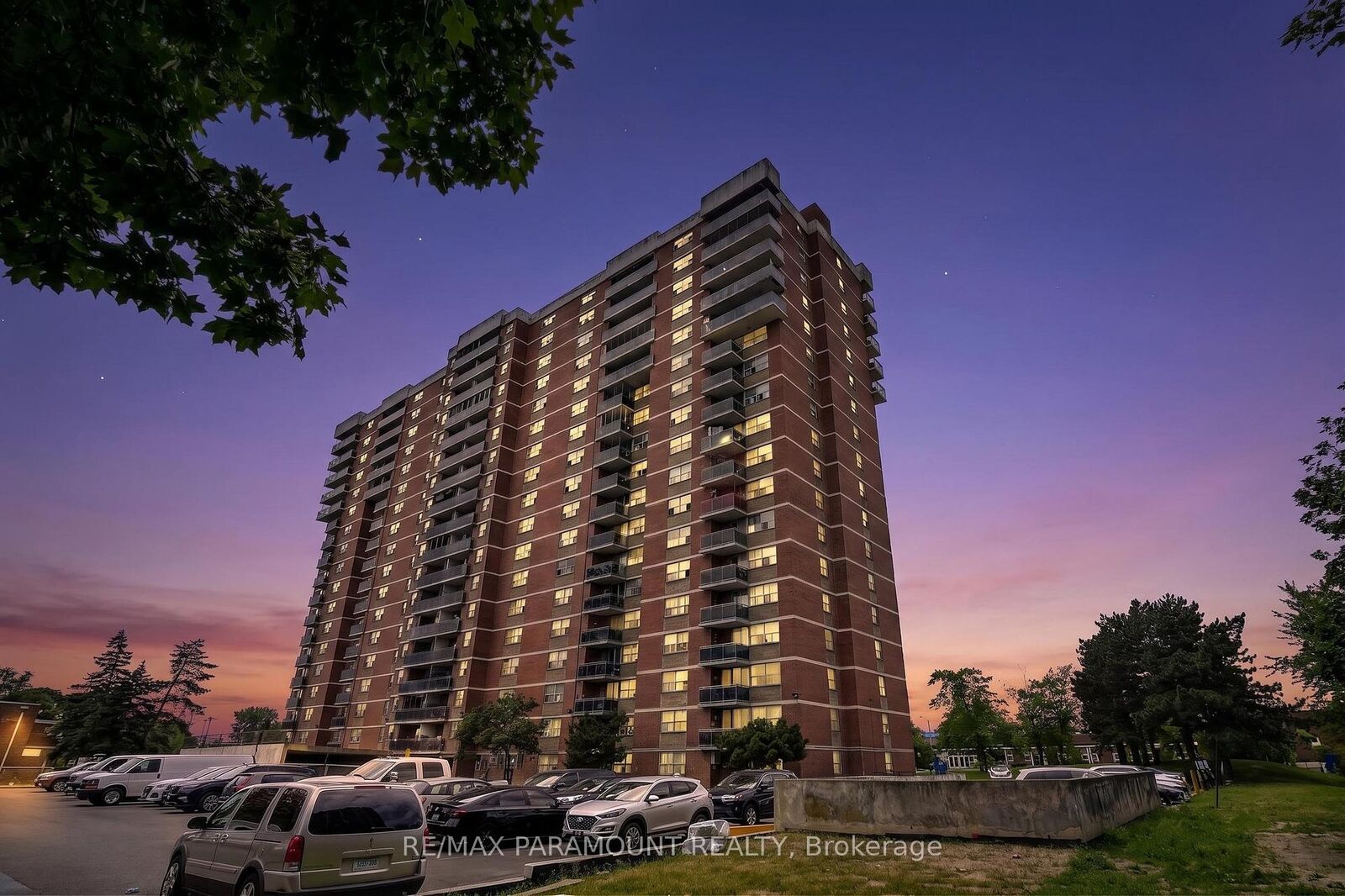Property Photo: 2645 Kipling Avenue 1011 ON M9V 3S6