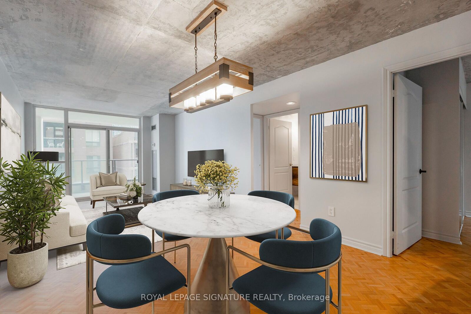 Property Photo: 30 Hayden Street 606 ON M4Y 3B8