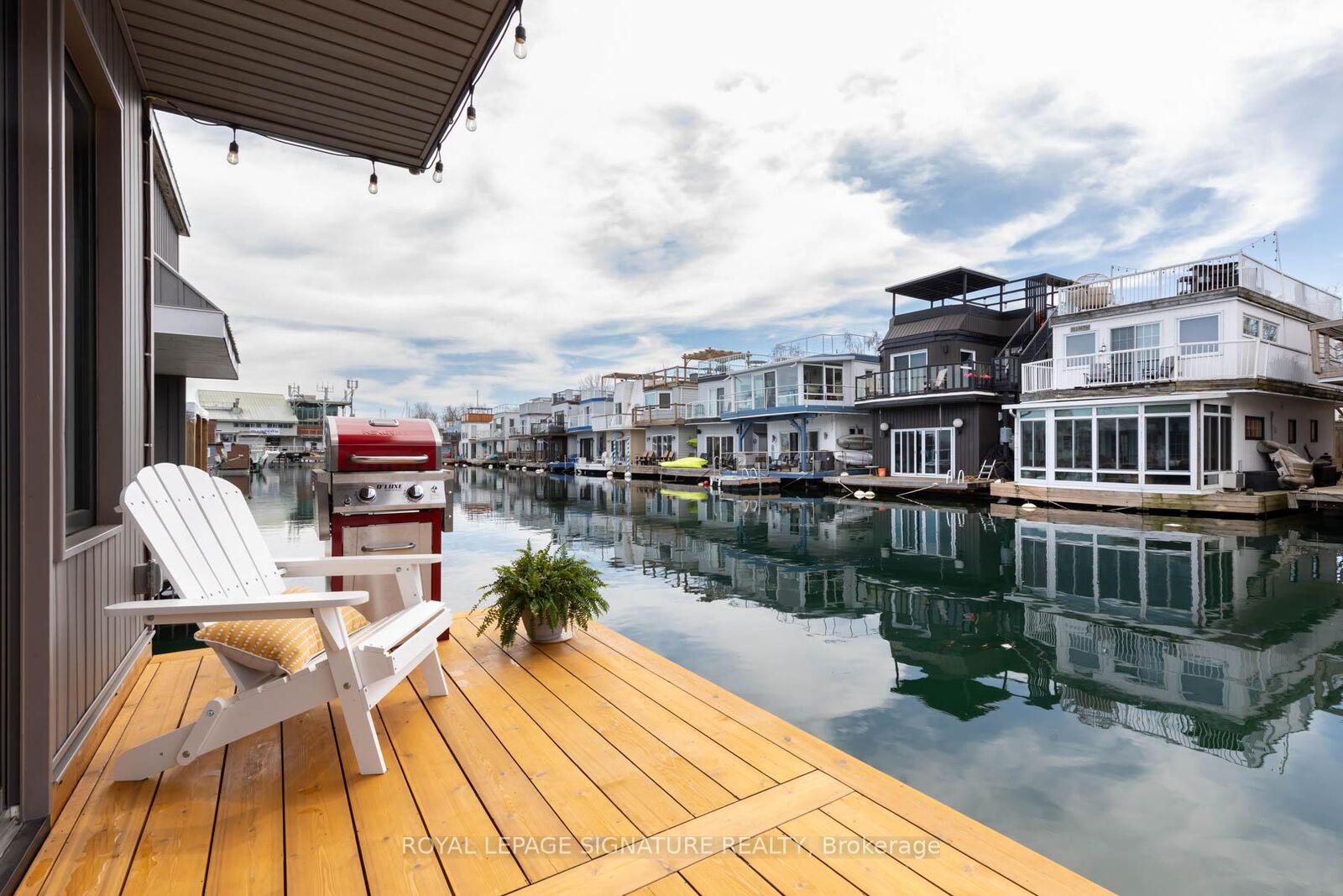 Property Photo: 7 Brimley Road S E65 ON M1M 3W3
