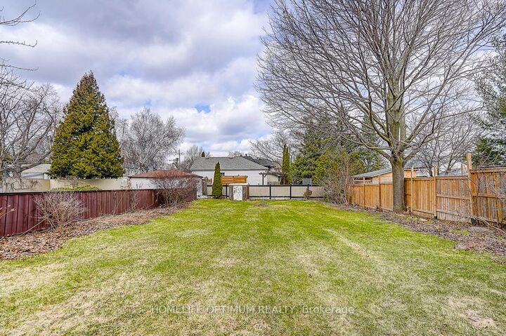 Property Photo: 16 Ayre Point Road ON M1M 1G5