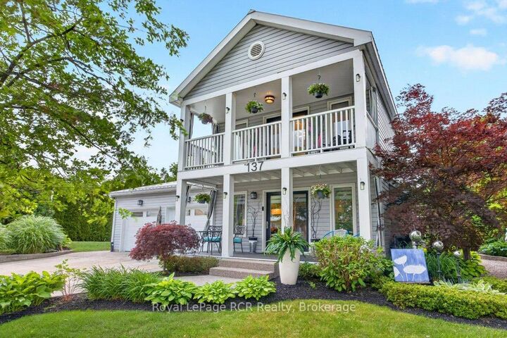 137 383 McNabb Street — photo 1