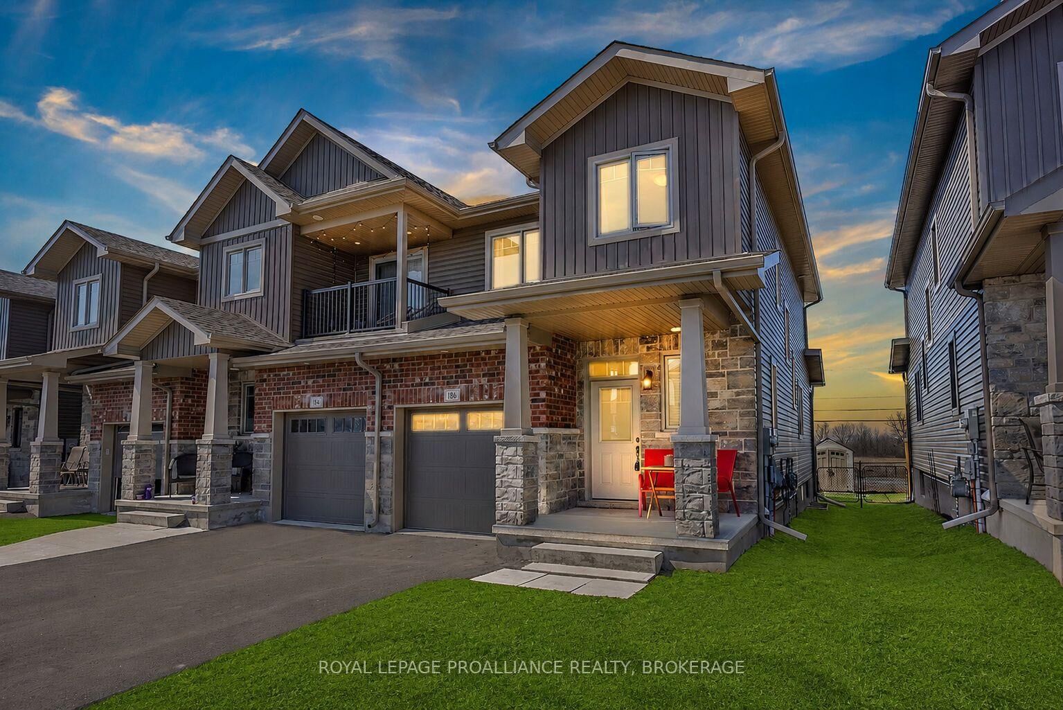 Property Photo: 186 Dr Richard James Crescent ON K0H 1G0