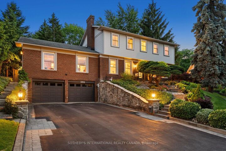 Property Photo: 1952 Edenvale Crescent ON L7P 3L9
