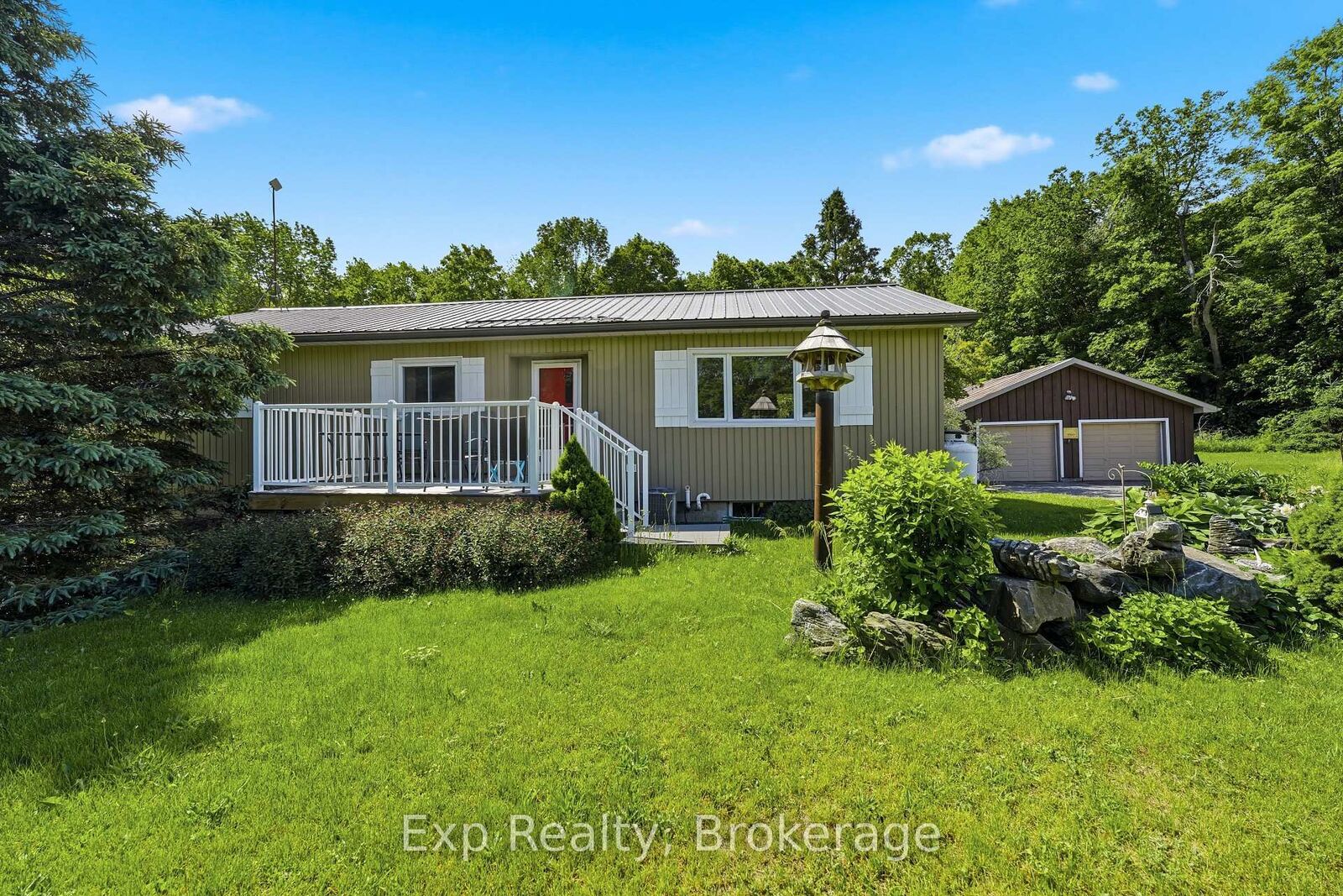 Property Photo: 190 Beaver Creek Road ON K0K 2M0