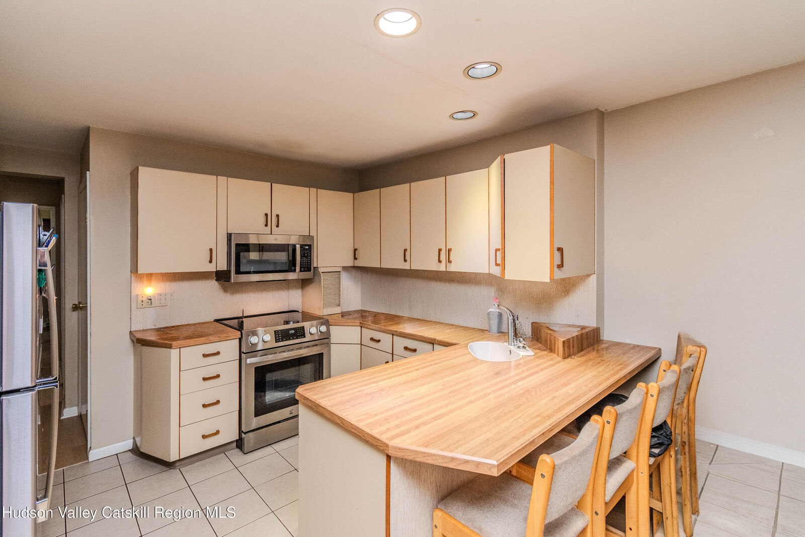 Property Photo:  34 Scarborough  NY 12590 