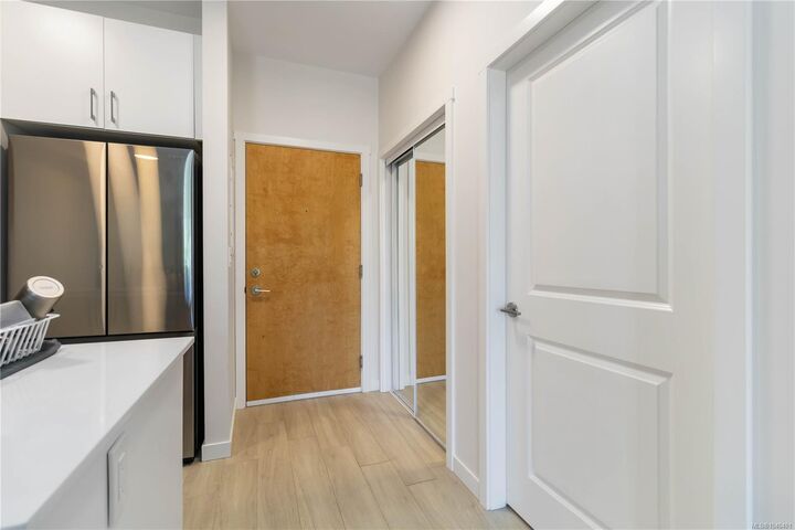 Property Photo: 842 Orono Ave #404 BC V9B 2T8
