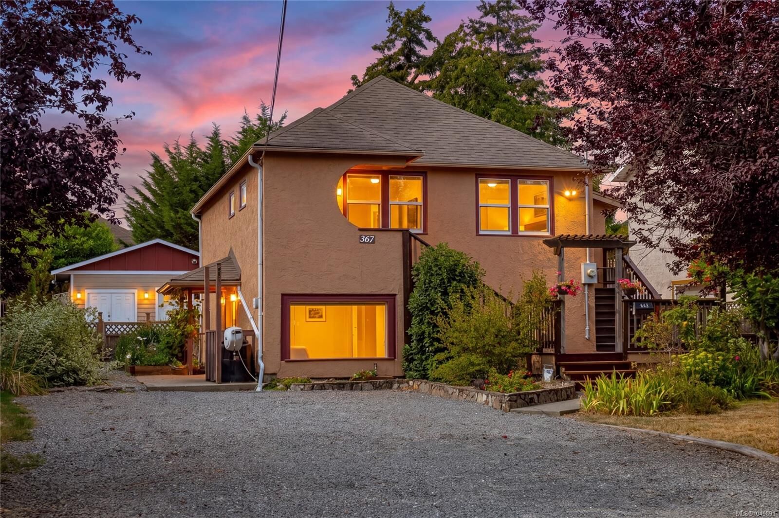 Property Photo:  367 Vincent Ave  BC V9A 2G8 