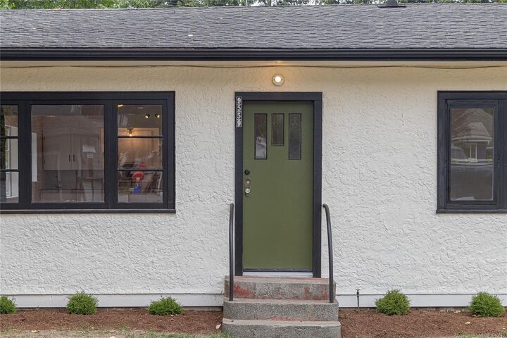 Property Photo: 9559 Chemainus Rd BC V0R 1K5