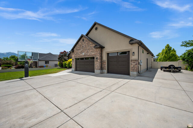 Property Photo: 4077 W Rons Ct S UT 84096