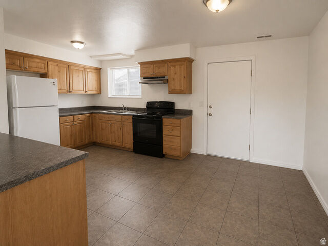 Property Photo: 2544 S 700 E UT 84106