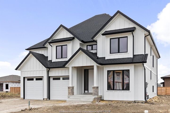 1220 Campana Crescent — photo 1
