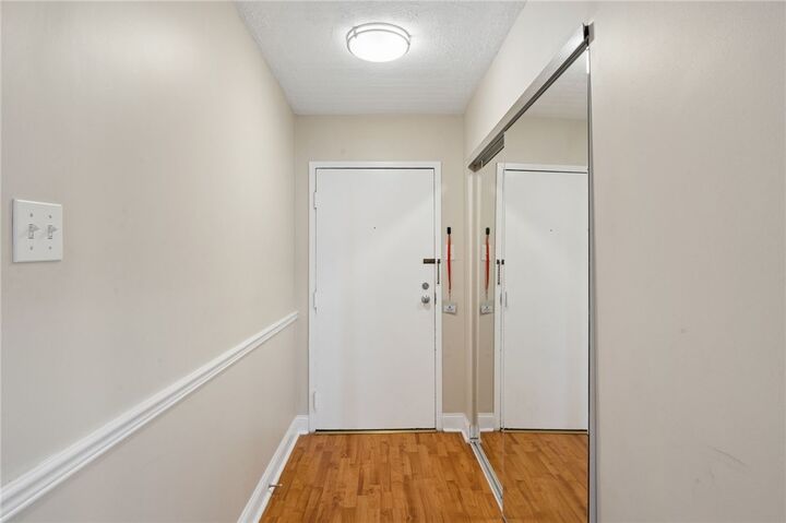 Property Photo:  5600 Munhall Rd 905  PA 15217 