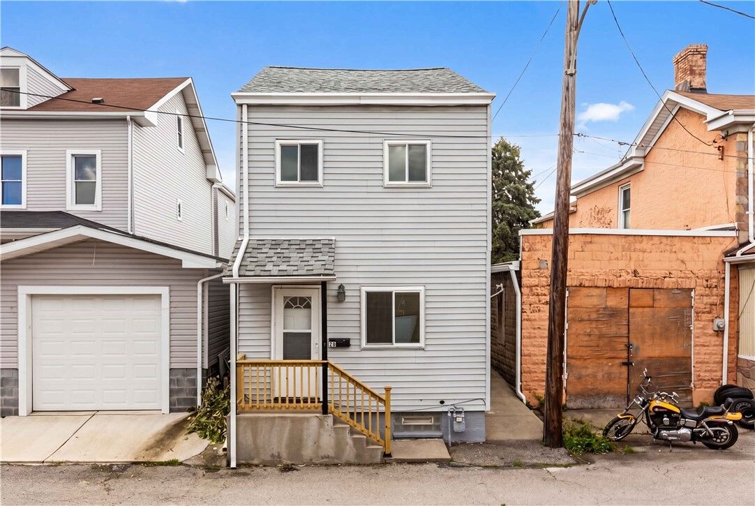 Property Photo:  10 2nd St  PA 15215 