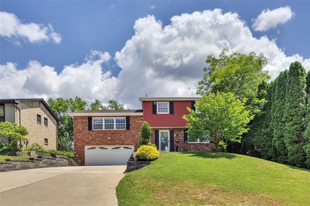 Property Photo: 668 Edward Drive PA 15106