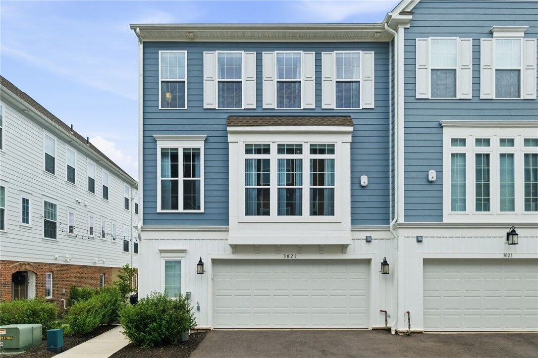 Property Photo:  3023 Howell Dr  PA 15017 