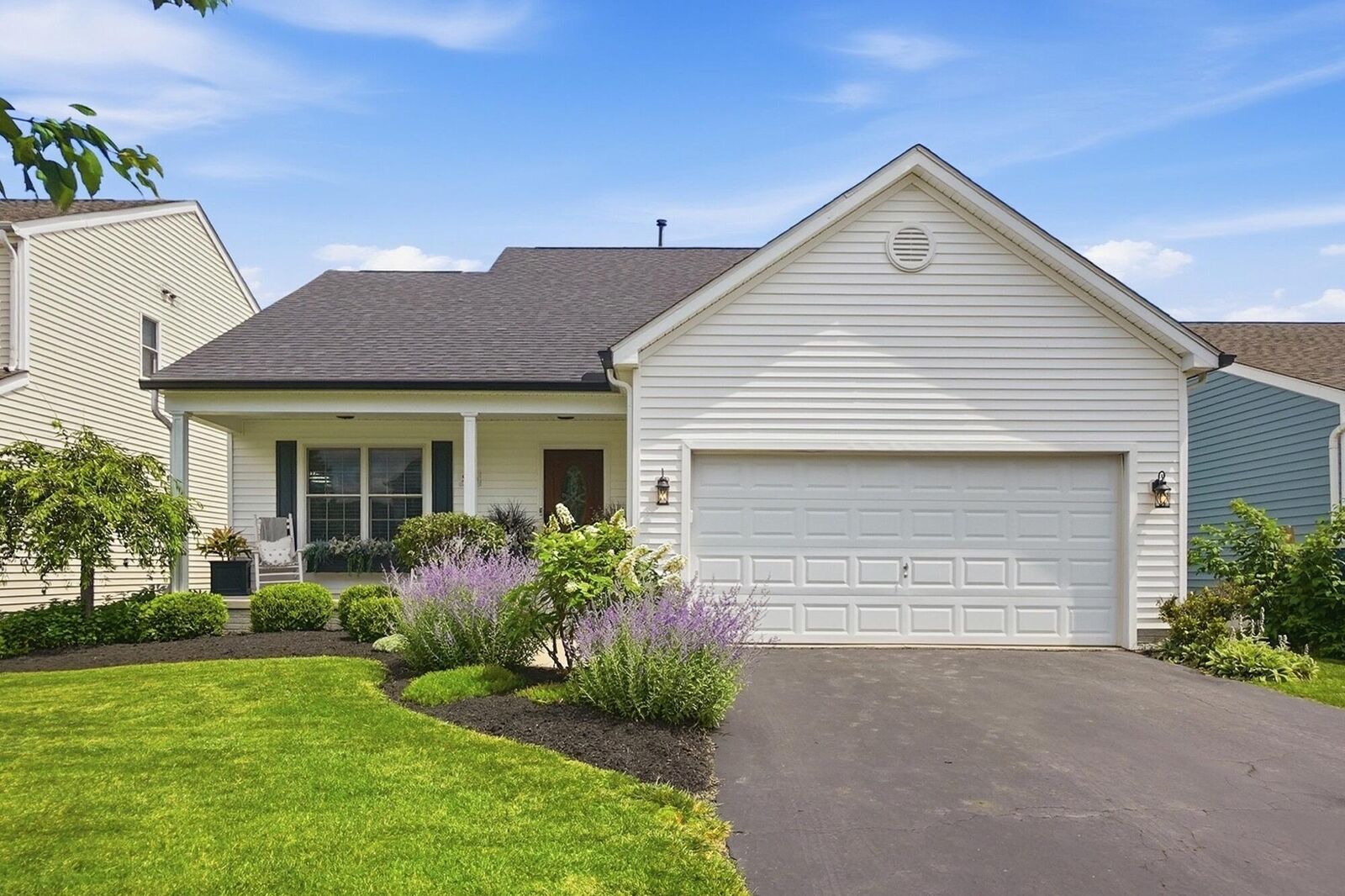 Property Photo: 5846 Westbank Drive OH 43119