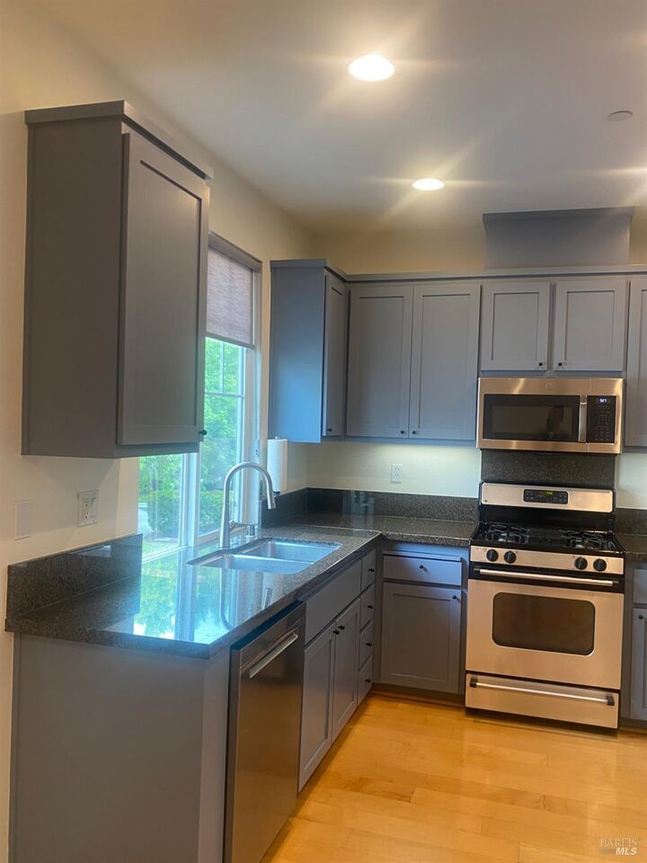 Property Photo: 211 Pear Court CA 94903