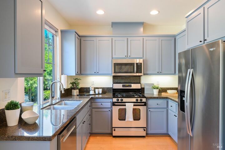 Property Photo:  211 Pear Court  CA 94903 
