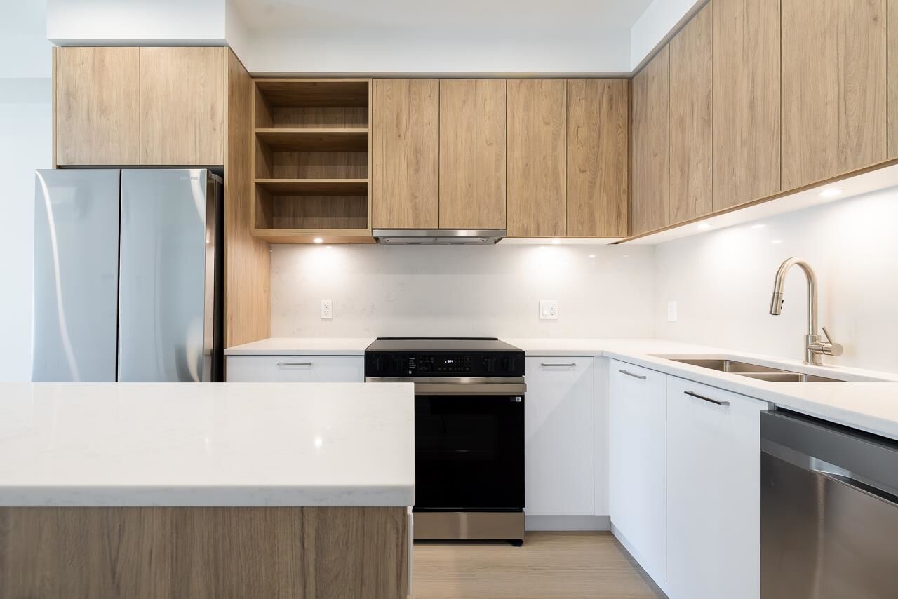 Property Photo:  82 First Street 407  BC V3L 0L8 