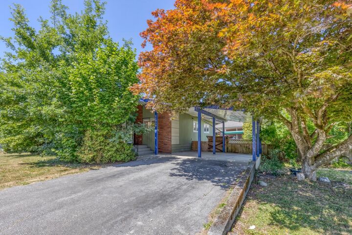 Property Photo: 11939 Dover Street BC V2X 5P6