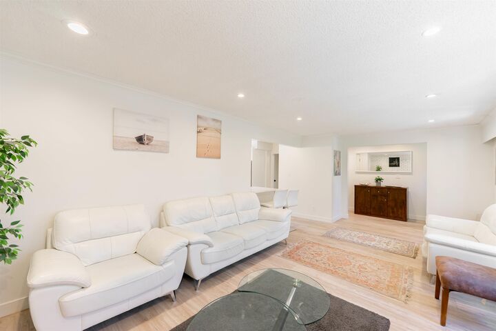 Property Photo: 5114 Westminster Avenue BC V4K 2J2