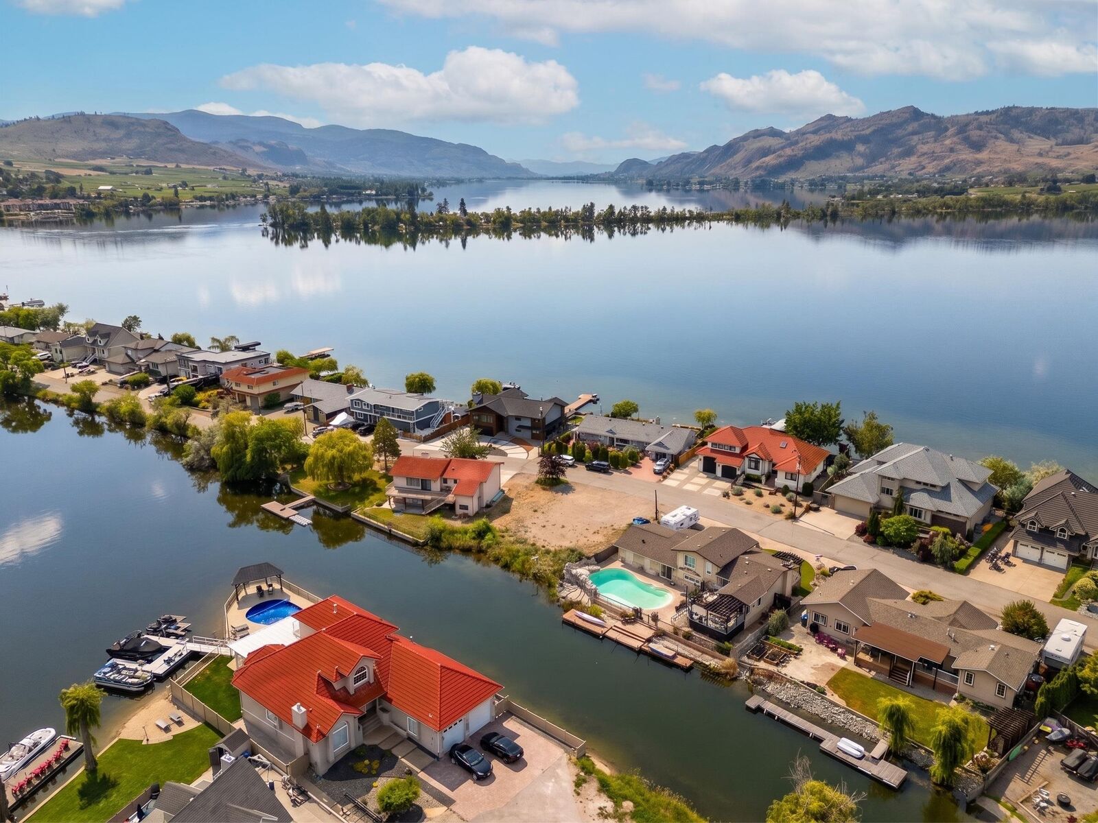 Property Photo: 54 Harbour Key Drive BC V0H 1V3