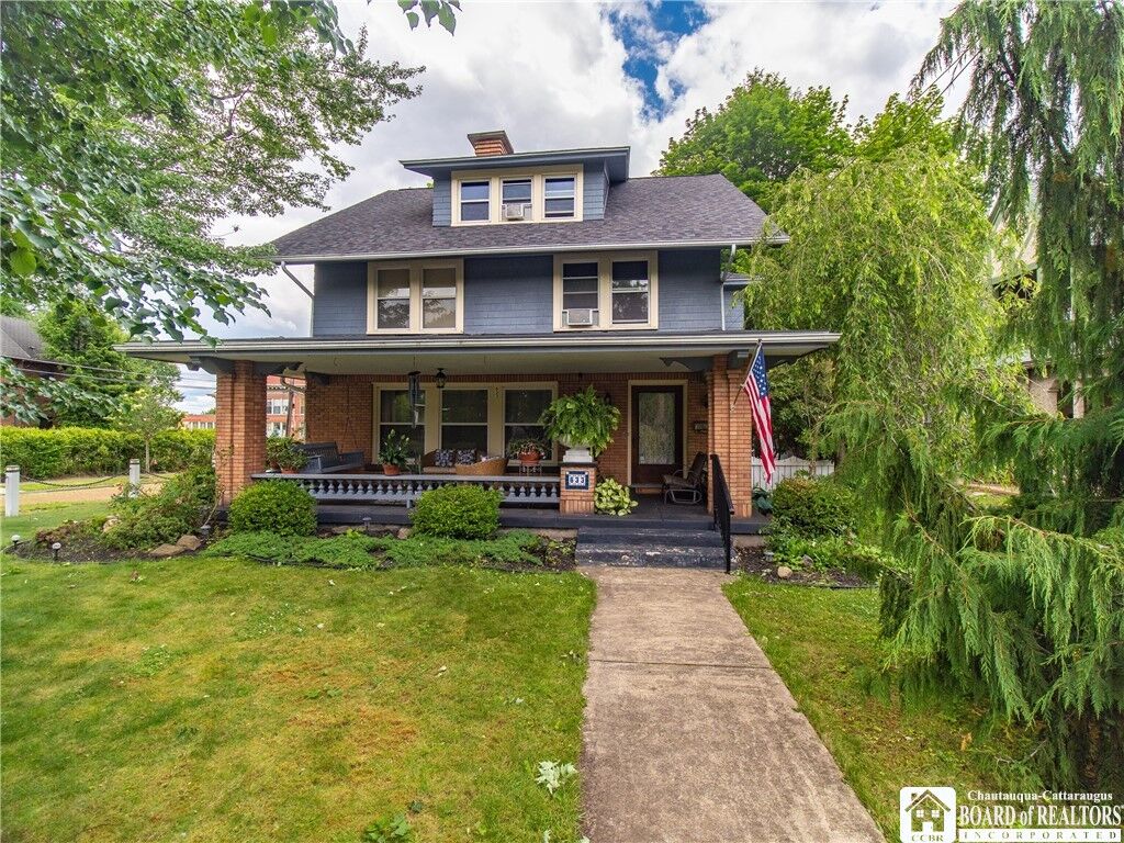 Property Photo:  633 Lakeview Avenue  NY 14701 