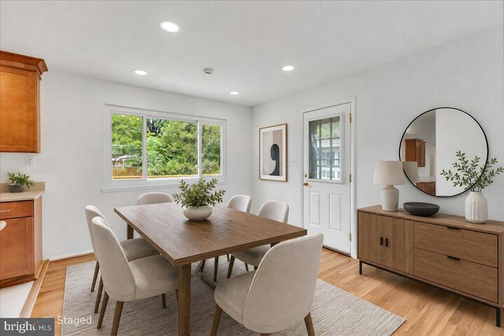 Property Photo: 2510 N Shelley Street VA 22311