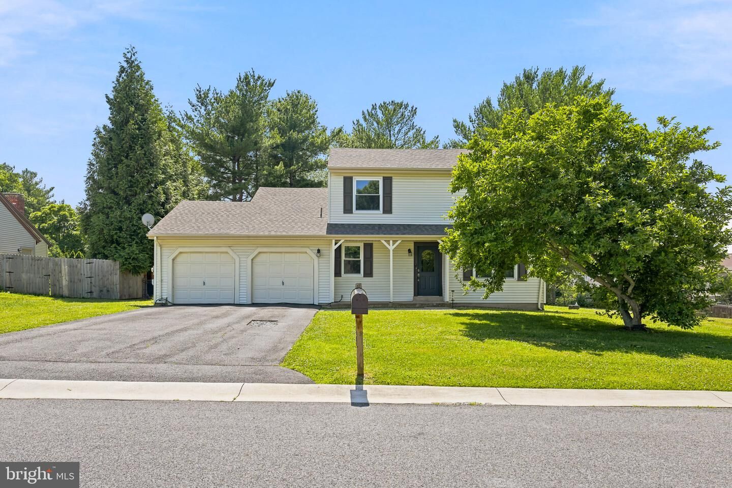 Property Photo:  249 W Bynum Place  DE 19701 