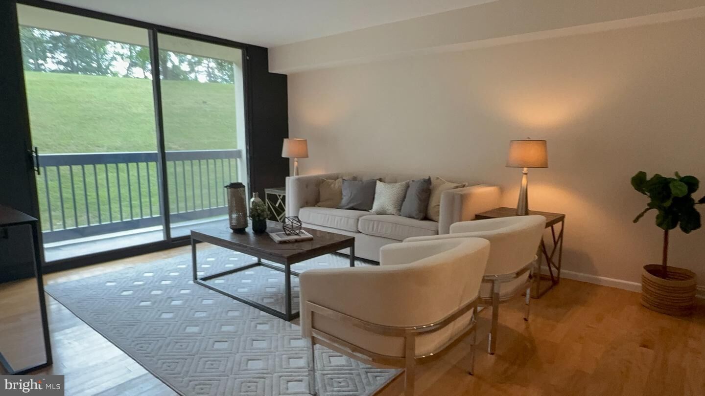 Property Photo: 6300 Stevenson Avenue 119 VA 22304