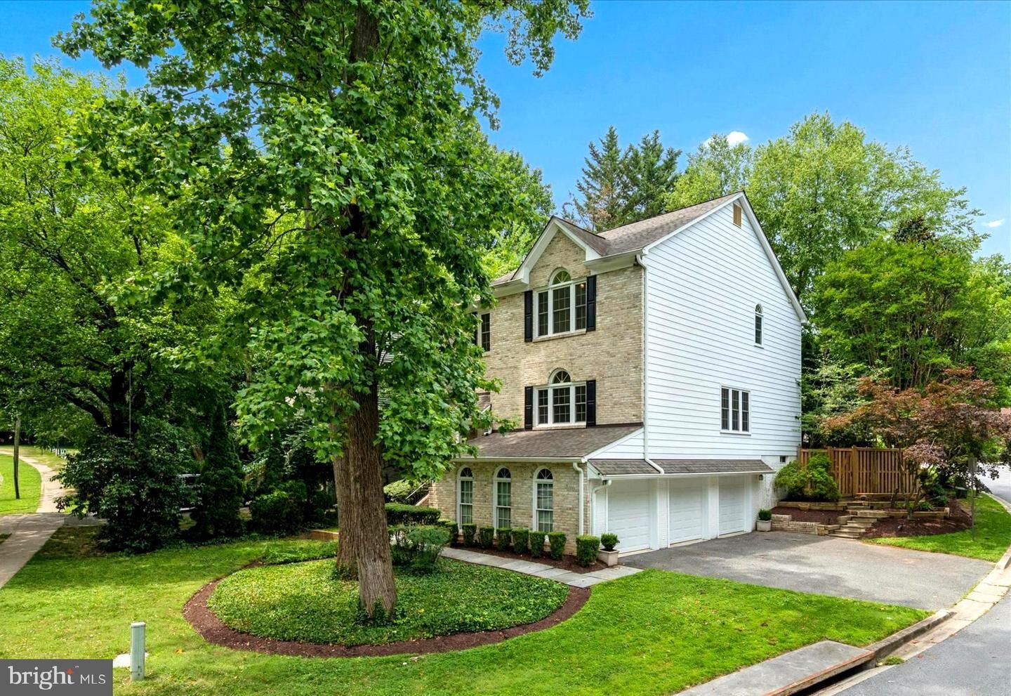 Property Photo: 8900 Ellsworth Court MD 20910