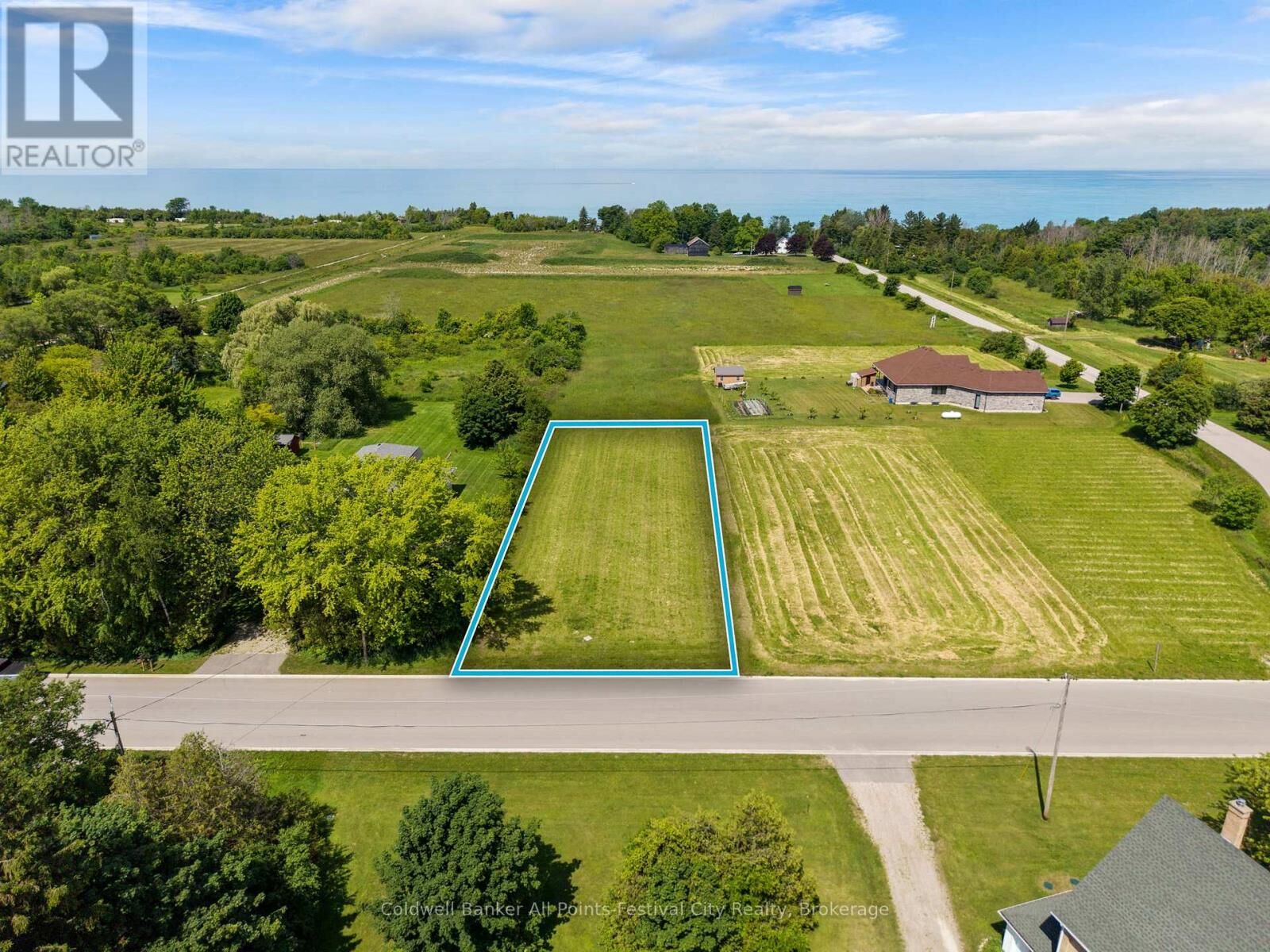 Property Photo: 9 Wellington Street South ON N7A 3X9