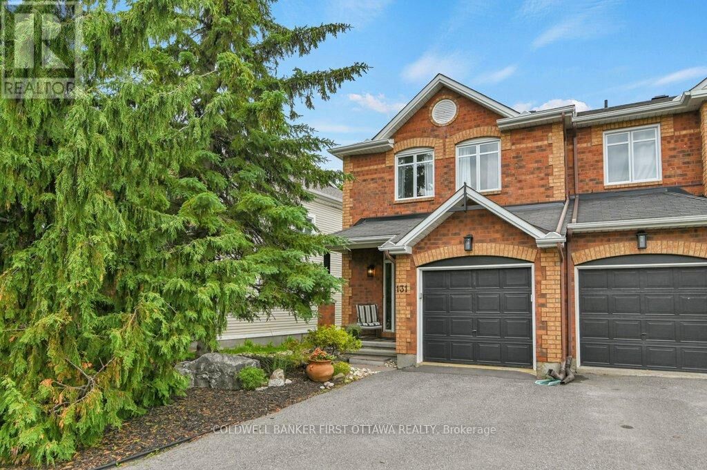 Property Photo: 131 Hearst Way ON K2L 4G5