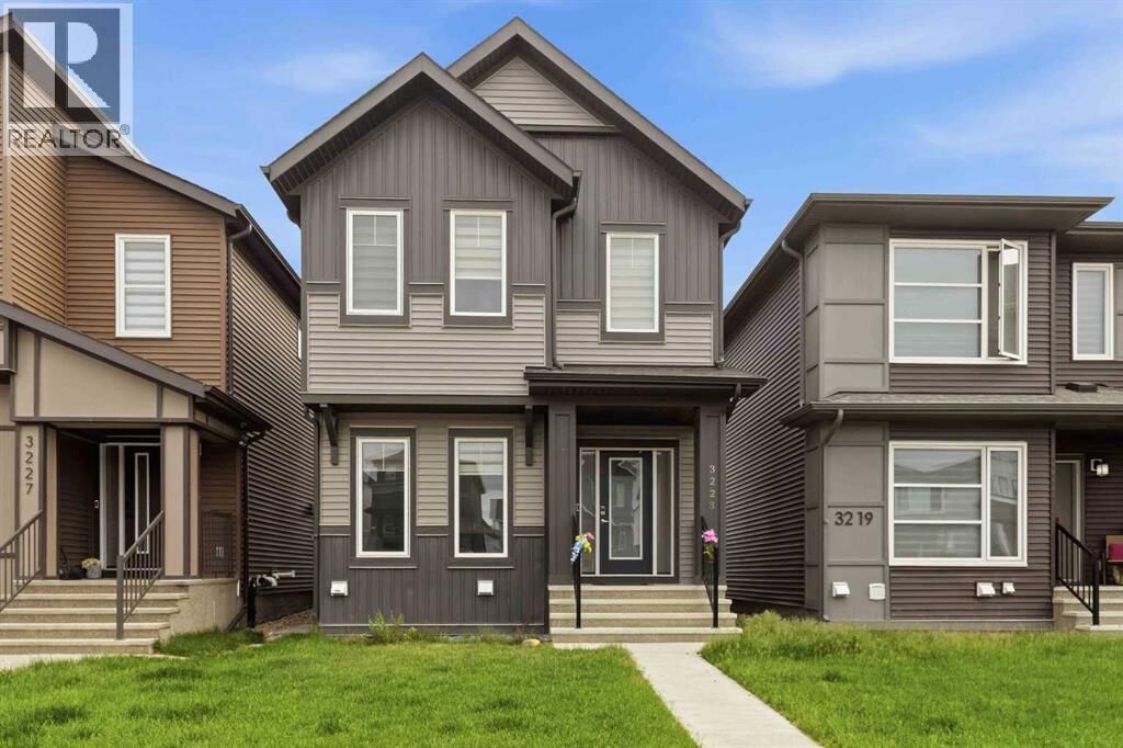 Property Photo:  3223 Chinook Winds Drive Southwest  AB T4B 5S8 