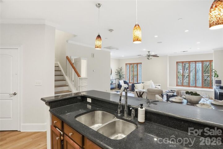 Property Photo:  400 N Church Street 404  NC 28202 