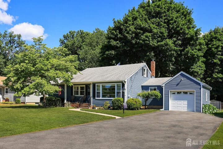 Property Photo:  231 Firth Street  NJ 07080 