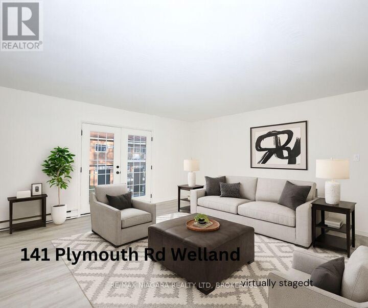 Property Photo:  141 Plymouth Road Unit 11  ON L3B 3C8 