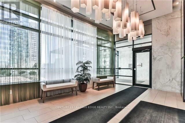 Property Photo:  5740 Yonge Street 504  ON M2M 0B1 
