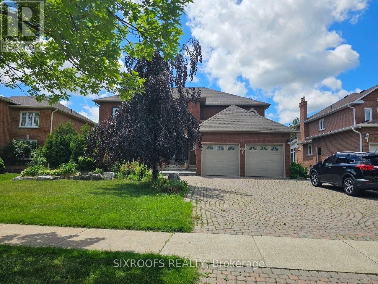 Property Photo:  222 Fifth Avenue Main  ON L4L 7A3 