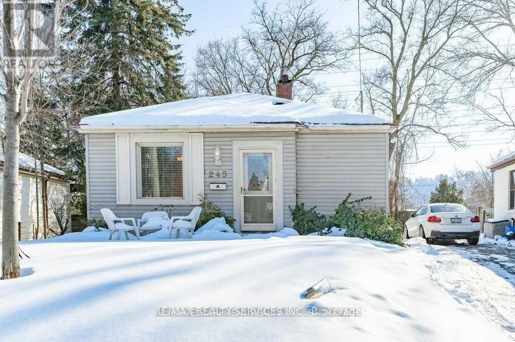 Property Photo:  245 Haddon Ave Avenue  ON L8S 1X9 