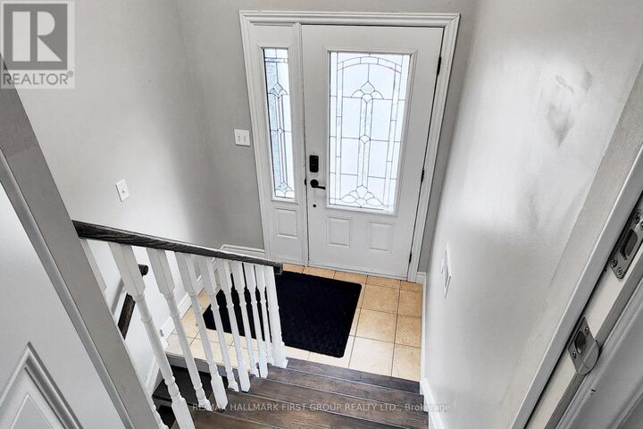 Property Photo:  1443 Connery Crescent Upper  ON L1J 8E7 