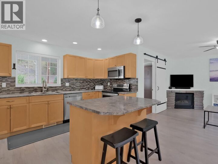 Property Photo: 7200 Victoria Road South BC V0H 1Z2