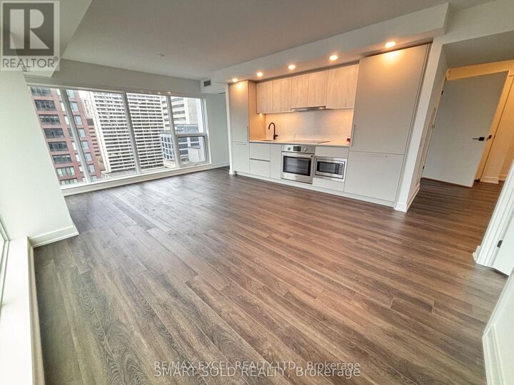 Property Photo:  609 Sherbourne Street 3802  ON M4X 1K7 
