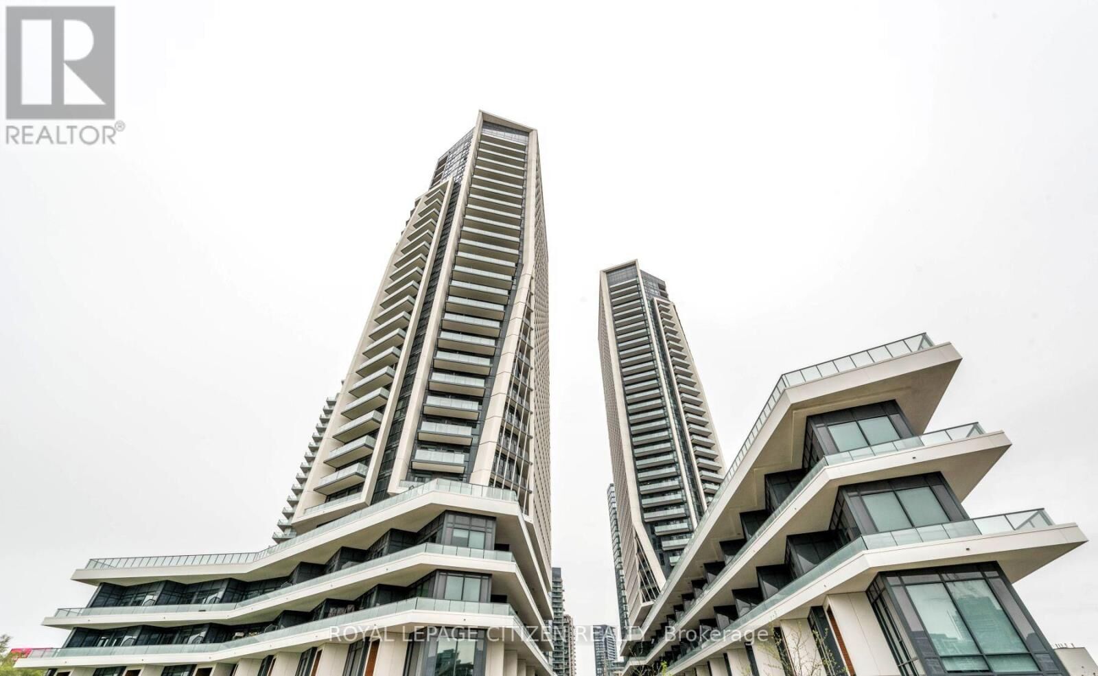 Property Photo:  30 Ordnance Street 2402  ON M6K 1A2 