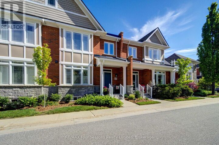 Property Photo:  17 Collship Lane  ON L9Y 0J6 